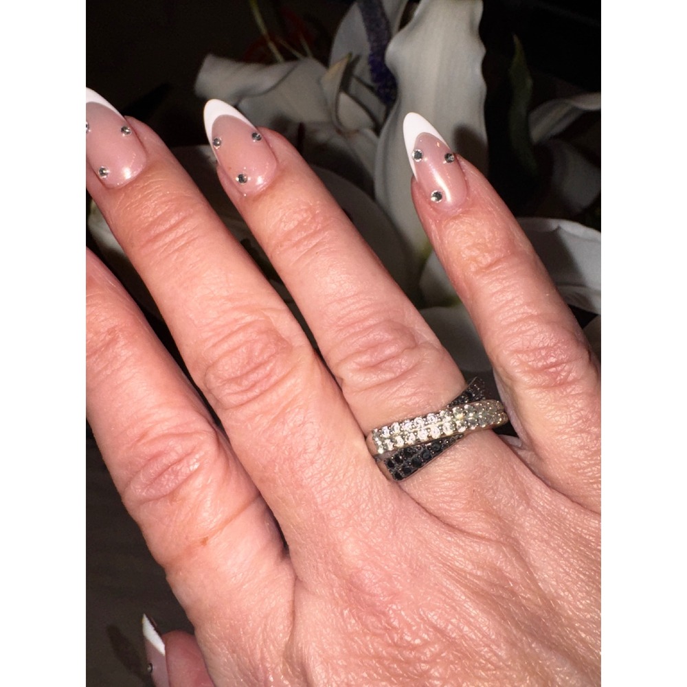 Black and White‎ Pave Criss Cross X Ring Silver Tone Statement Band 6.5 - Picture 6 of 6